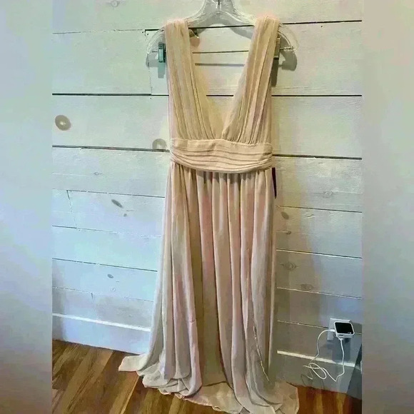 Lulu’s Heavenly Hues maxi dress small, champagne, wedding guest bridal NWT - Picture 4 of 9